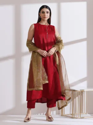 2 Pc Set - Prf'T Lux Red Sleveless Kurta With Hand Stitching And Pants