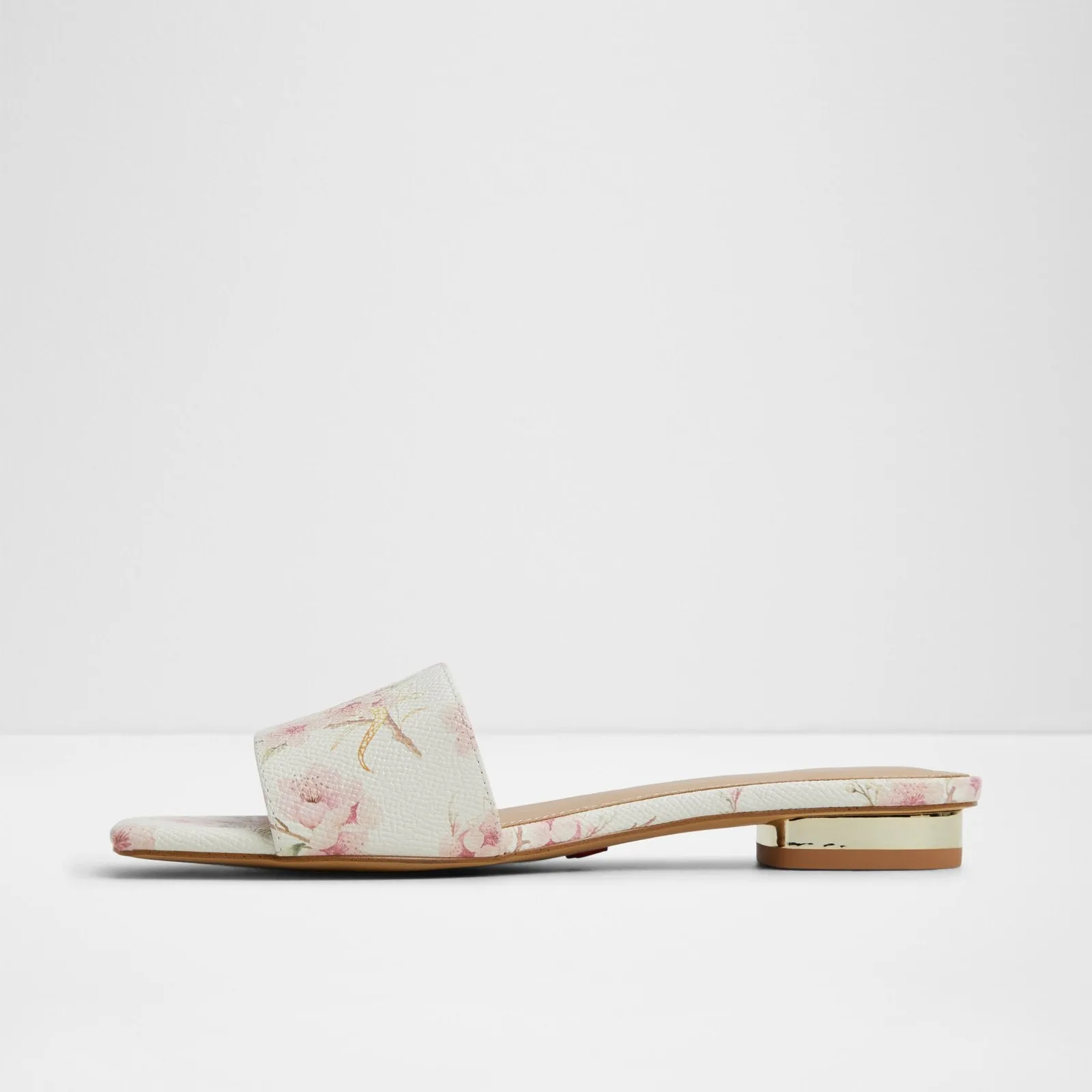Agnis / Heeled Sandals