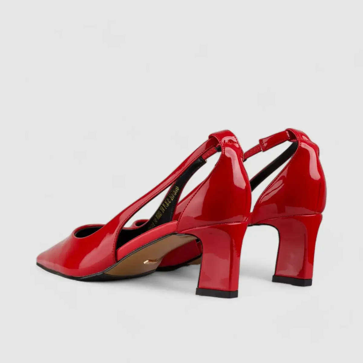 Bulbul Low Heel Court Shoe Black CAR5031