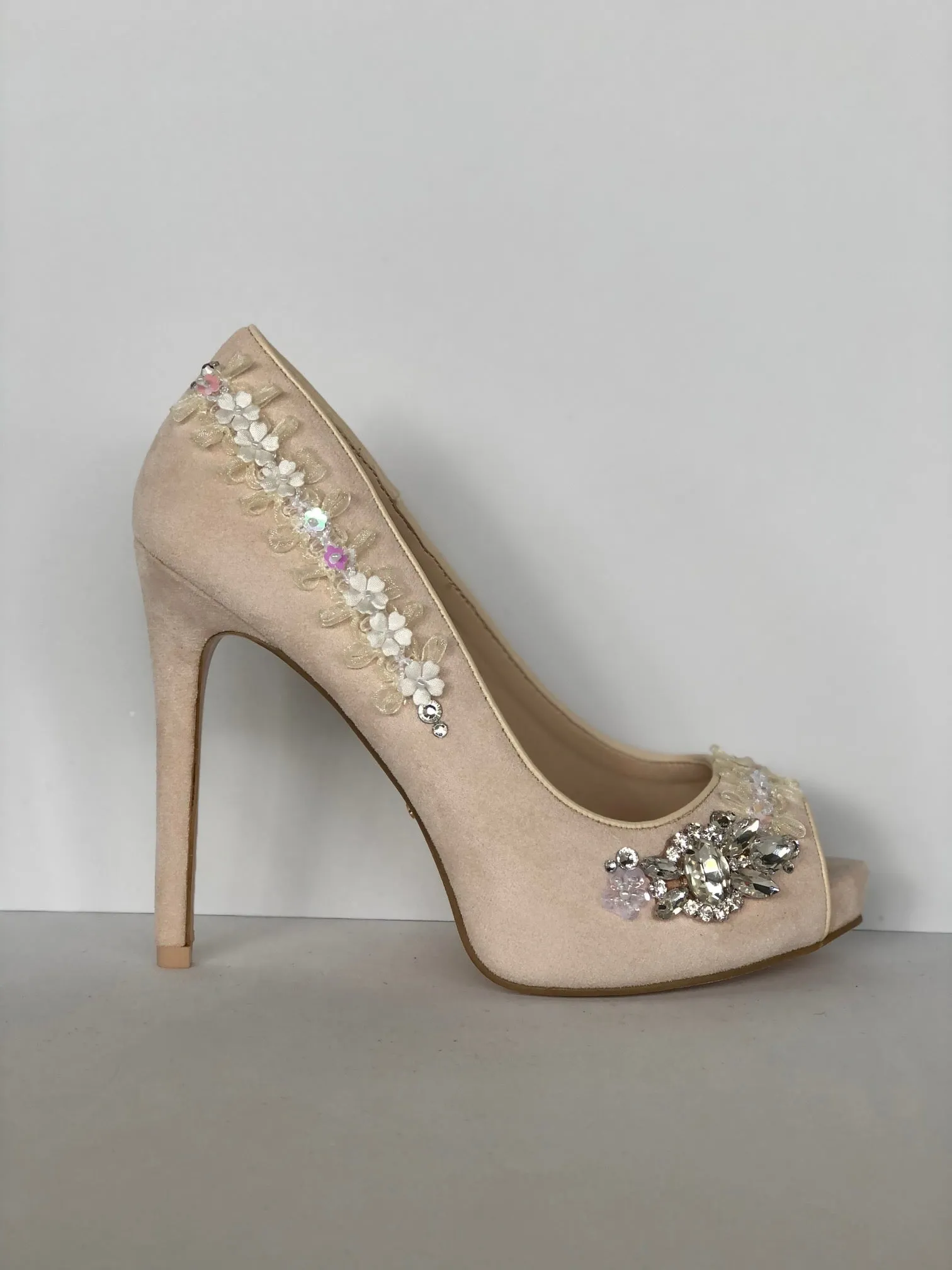 Diamante pump Size EU 38/ USA 8