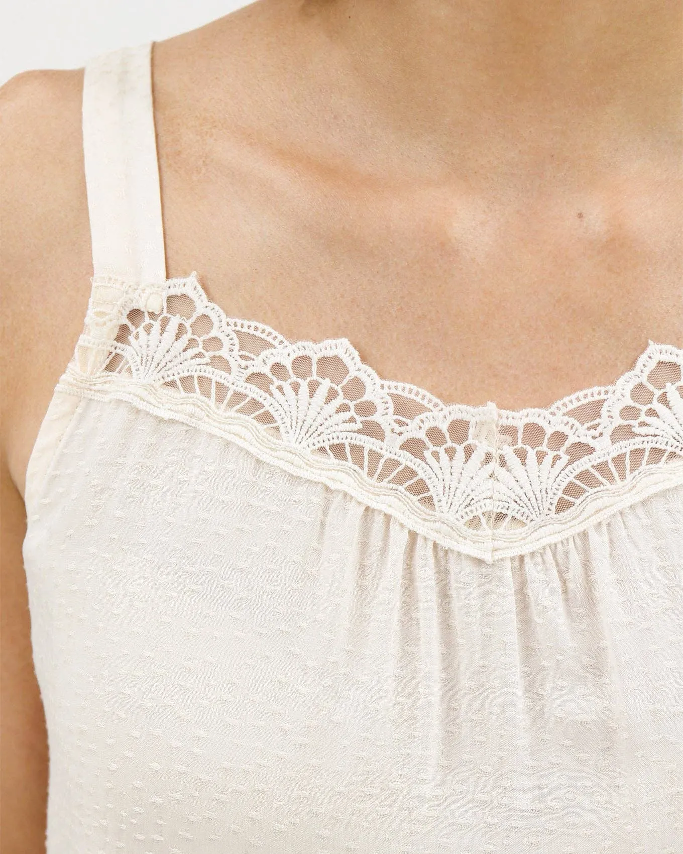 Dobby Dot Lace Trim Cami in Vintage Cream