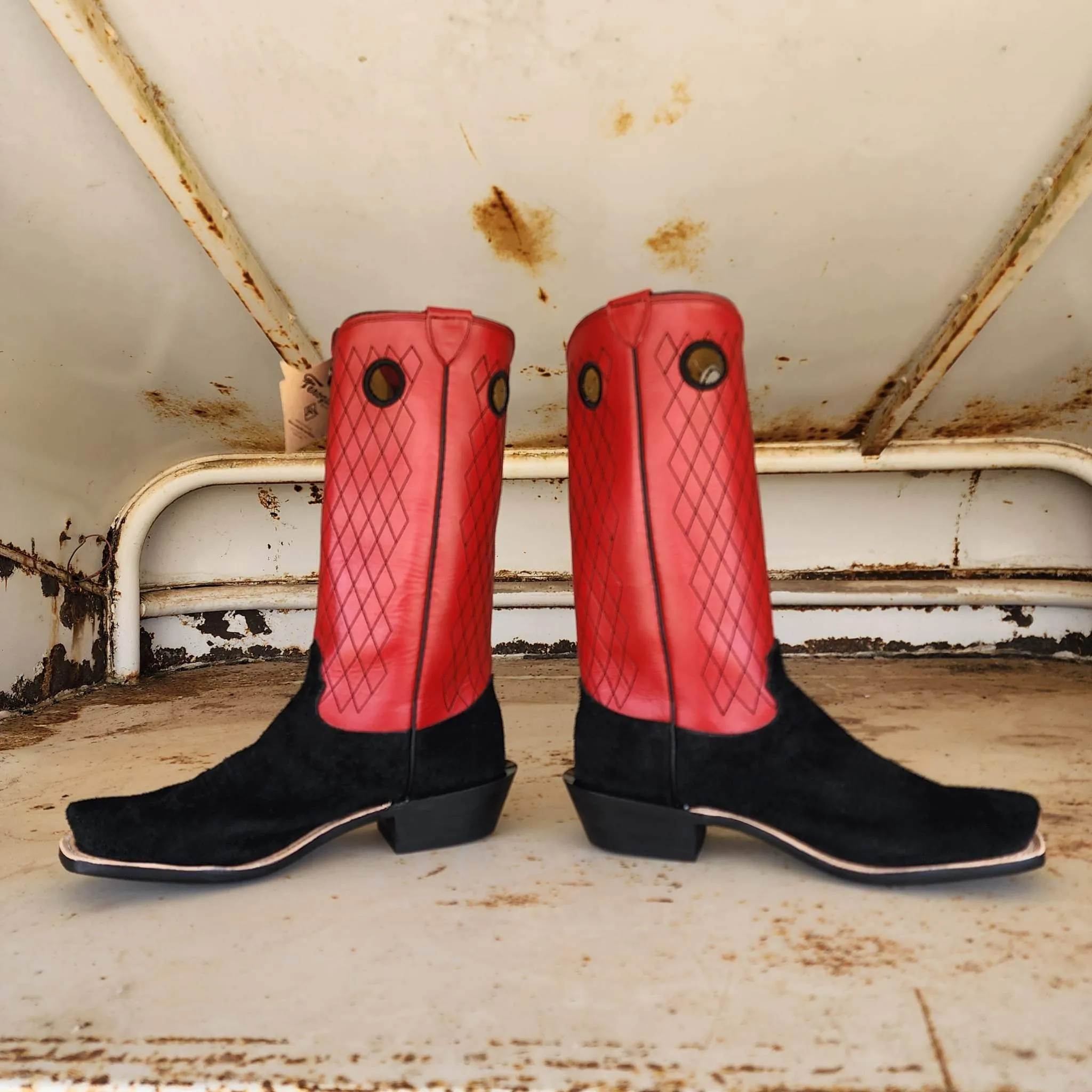 Fenoglio Picosa Creek Exclusive Black Glazed Roughout w/ Red - The Lubbock Boot - FB00101476