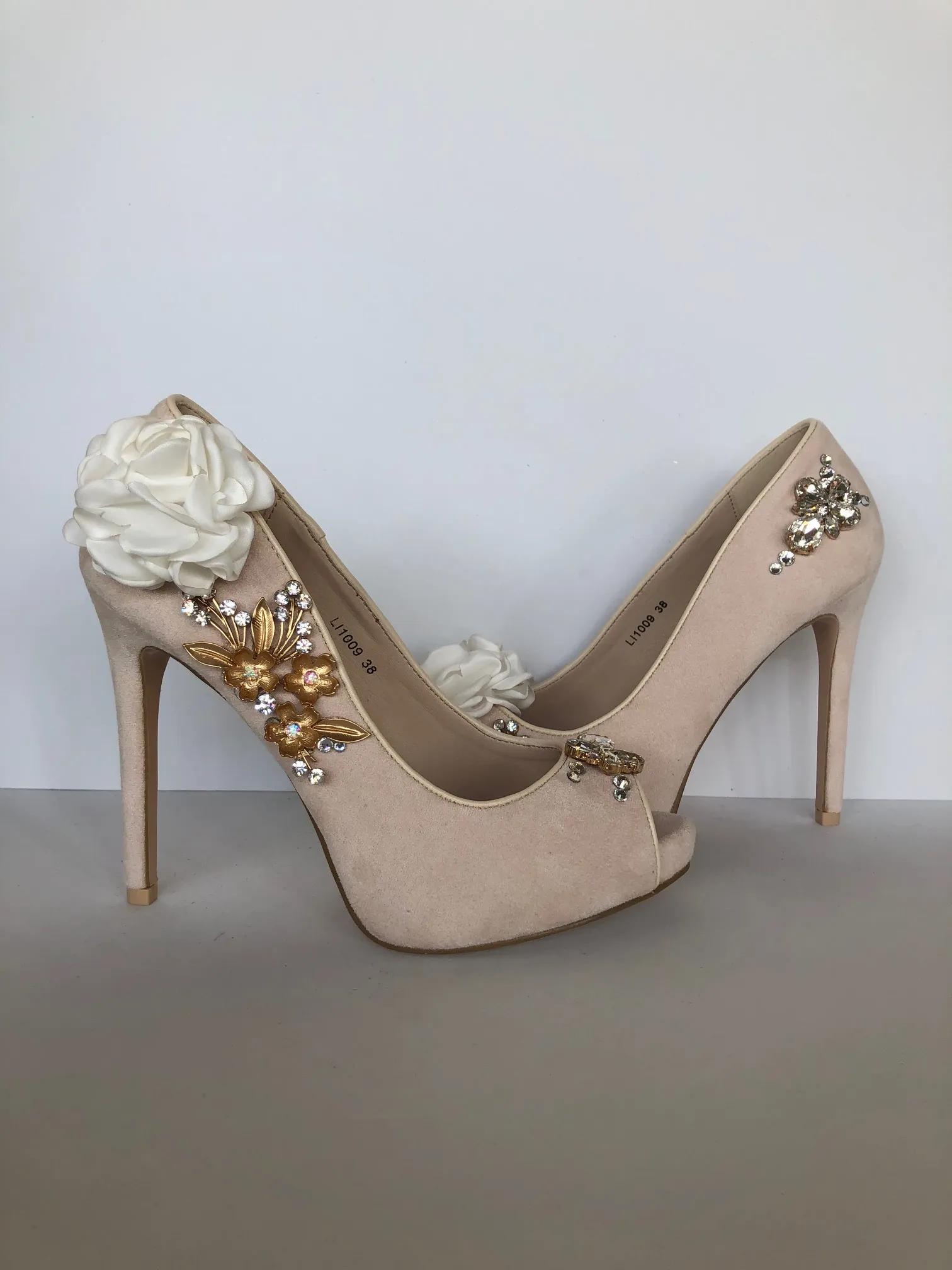 Fiore pump Size EU 38/ USA 8