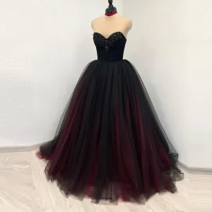 Gothic Black Wedding Dress Sweetheart Beadings Bride Dress