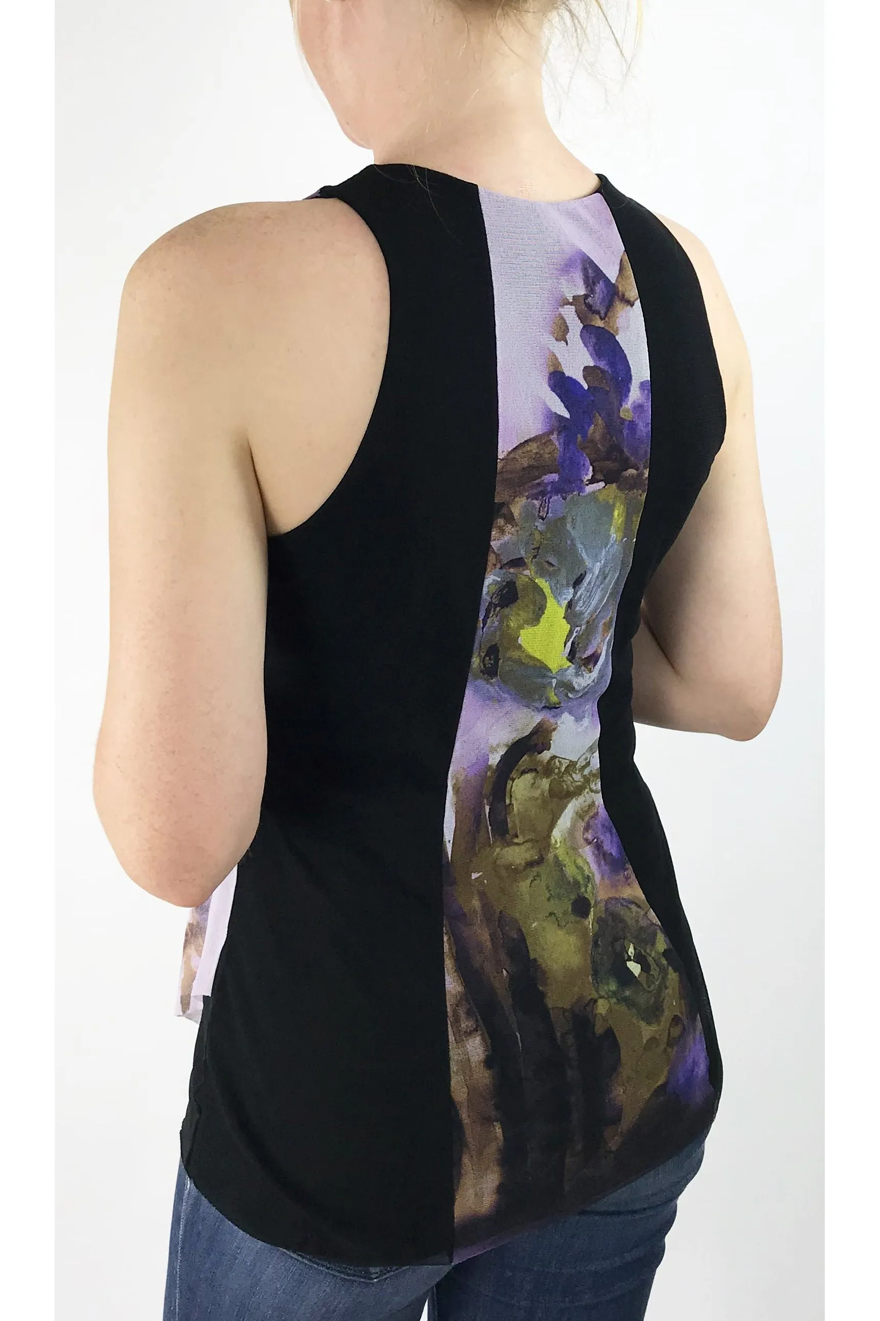 HOPE Sleeveless V-Neck Print Mesh Top with Flyaway