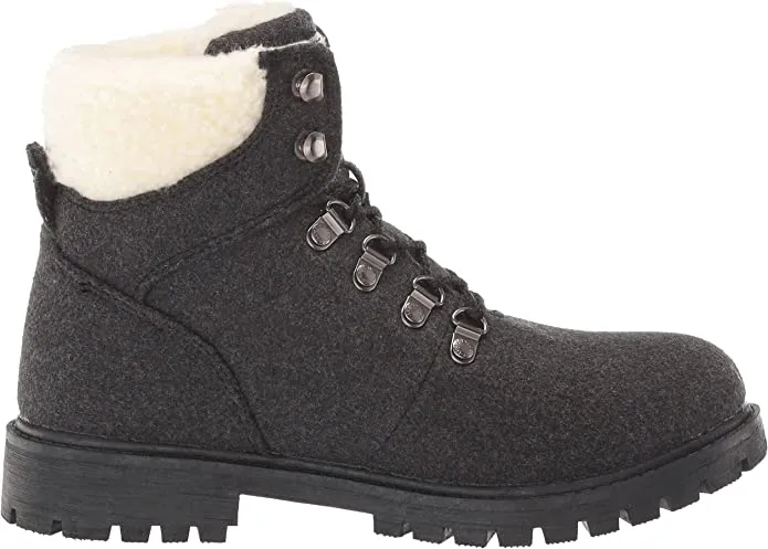 New with tags! Lugz Women's Grotto Fleece Fashion Boot in Dark Grey, Sz 7