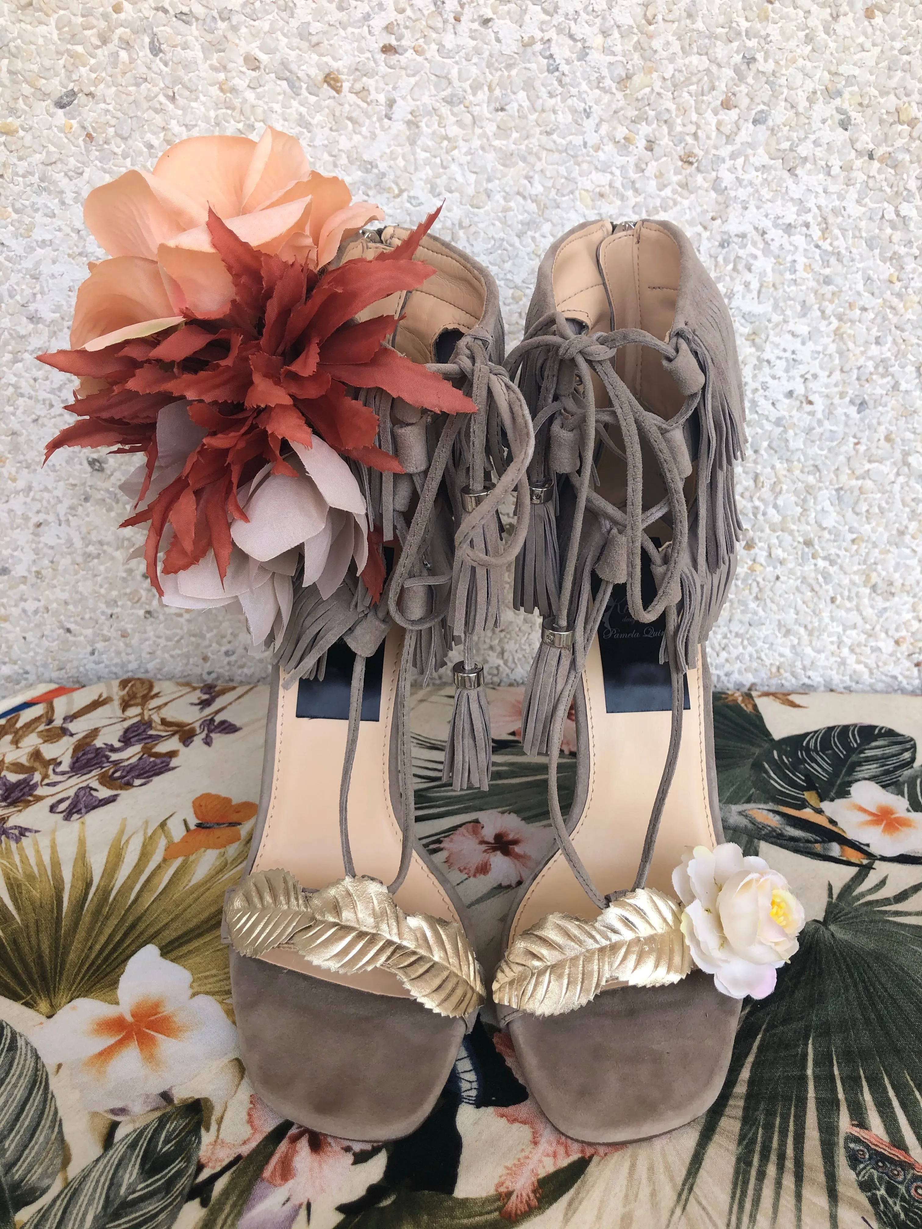 Rose Sandal Size EU 39/ USA 9