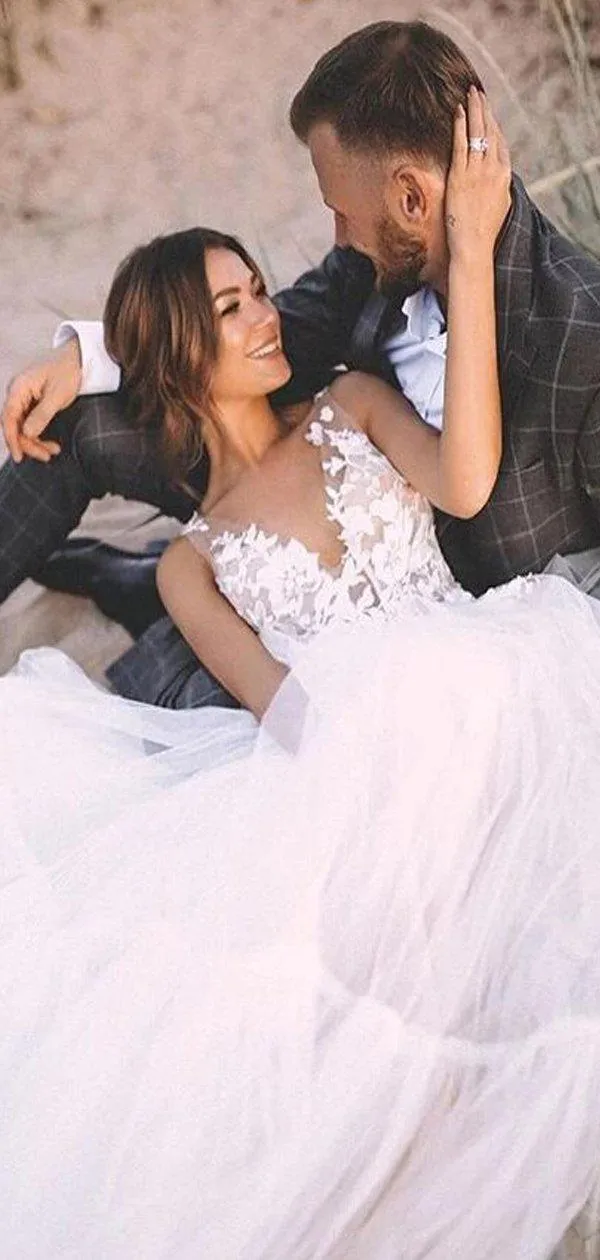 Sexy Spaghetti Strap V-neck Backless A-line Lace Beach Wedding Dresses, WD0610
