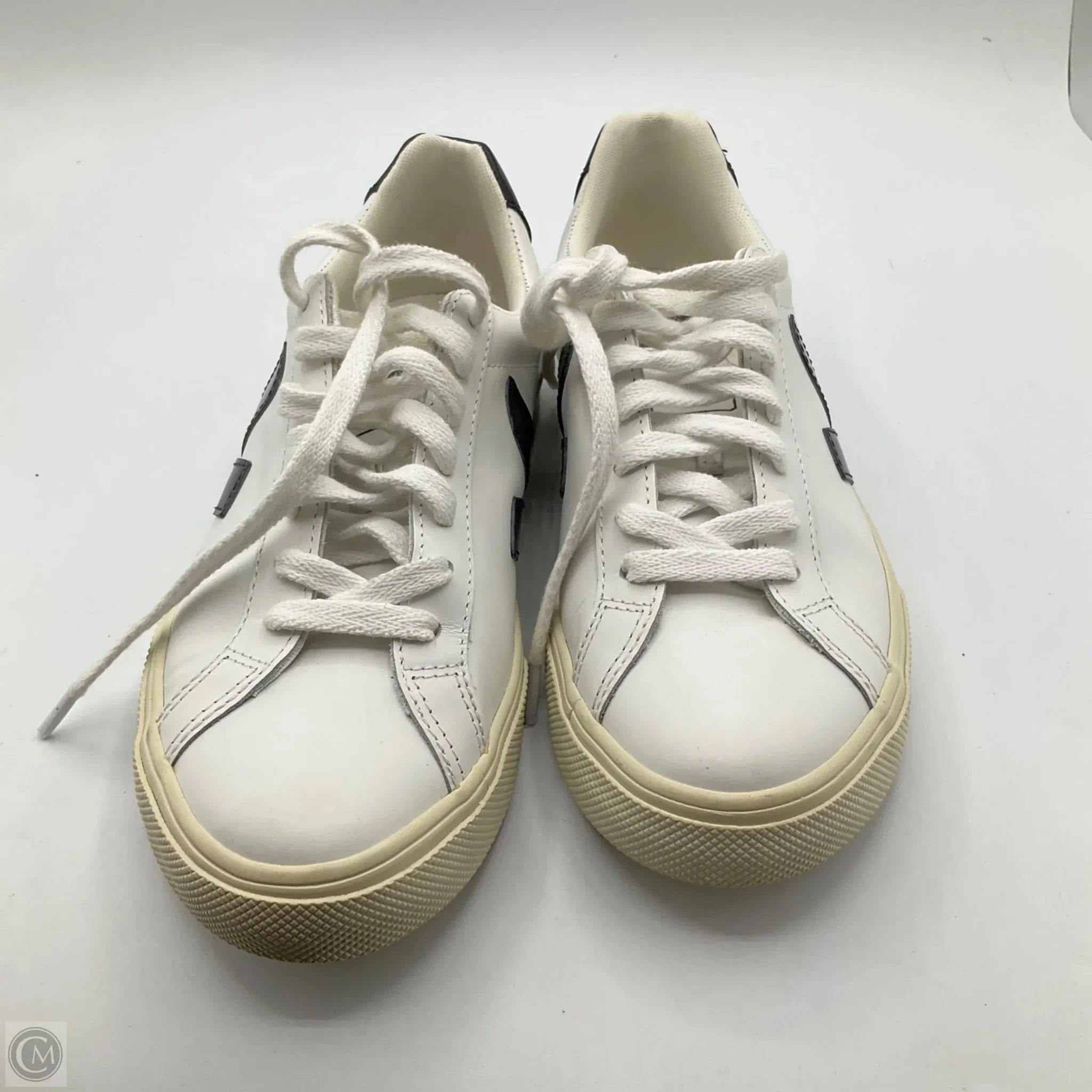 Shoes Sneakers By Cma In White, Size: 5