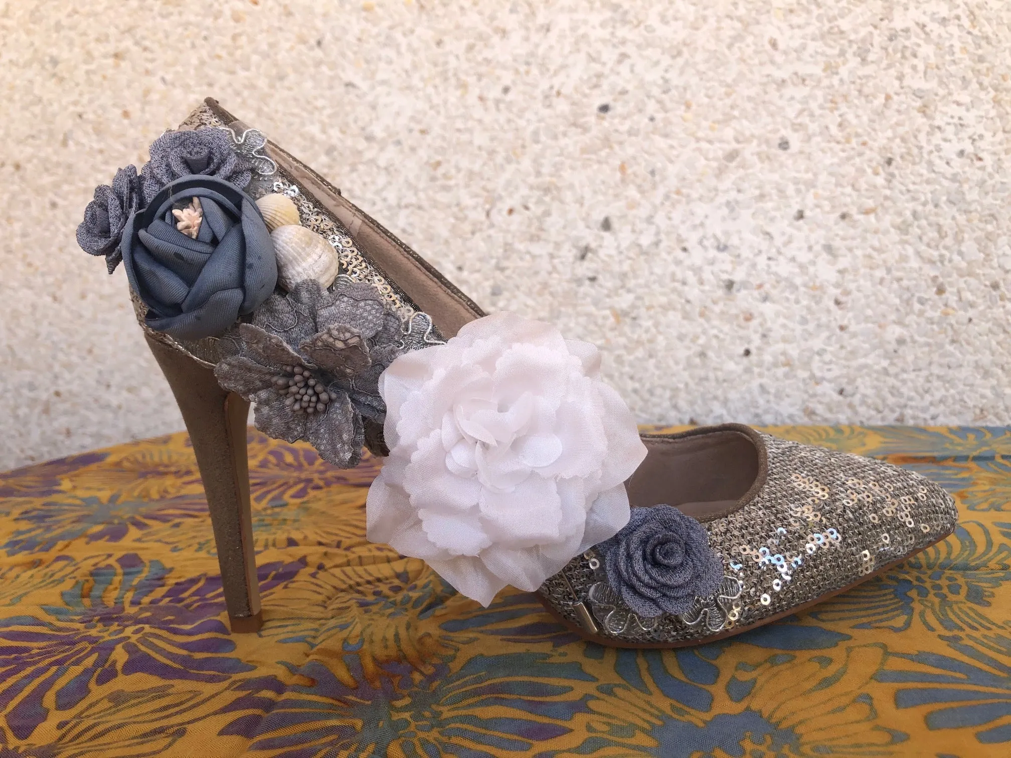 Silver Elsa pump Size EU 40/ USA 10