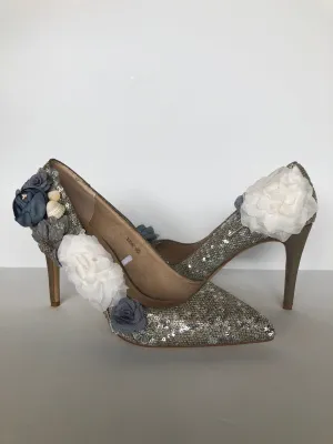 Silver Elsa pump Size EU 40/ USA 10