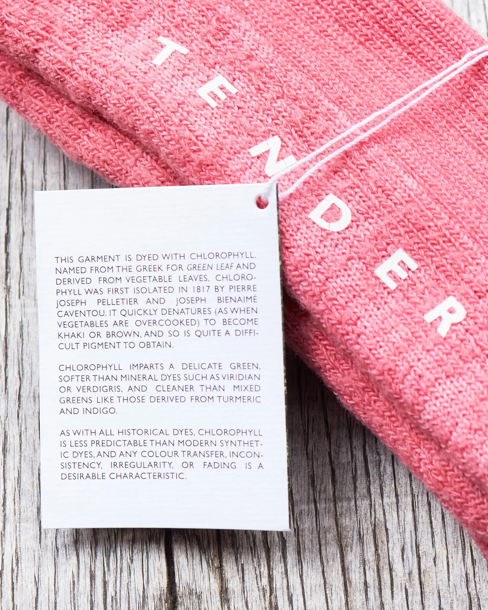 Tender Wool Rib Socks Cochineal Dyed
