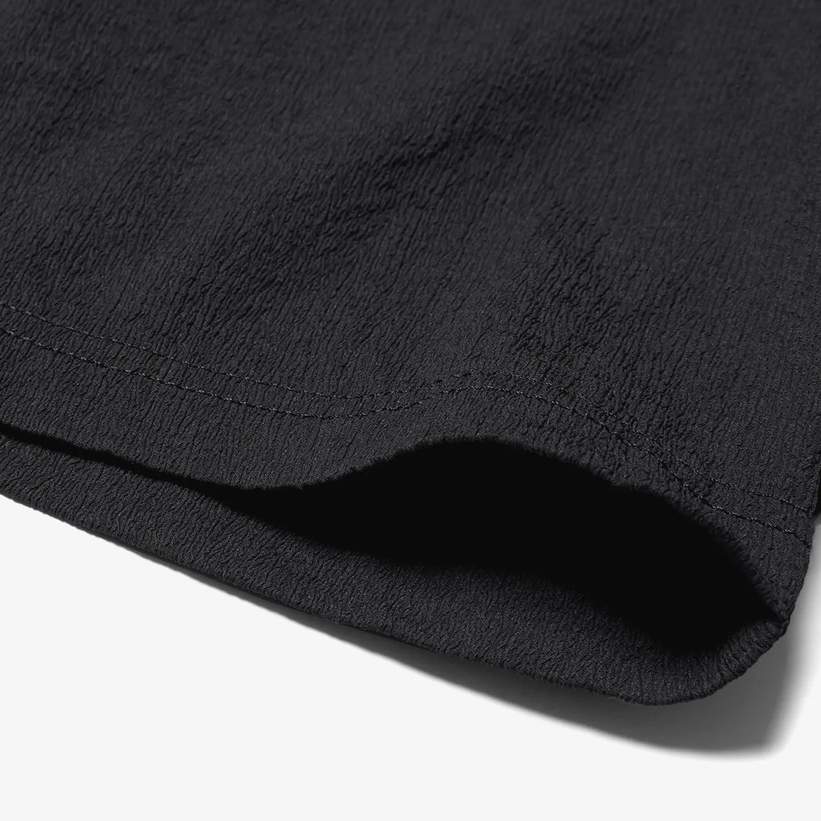 Wade Mirrored Logo Seersucker T-Shirt - Black