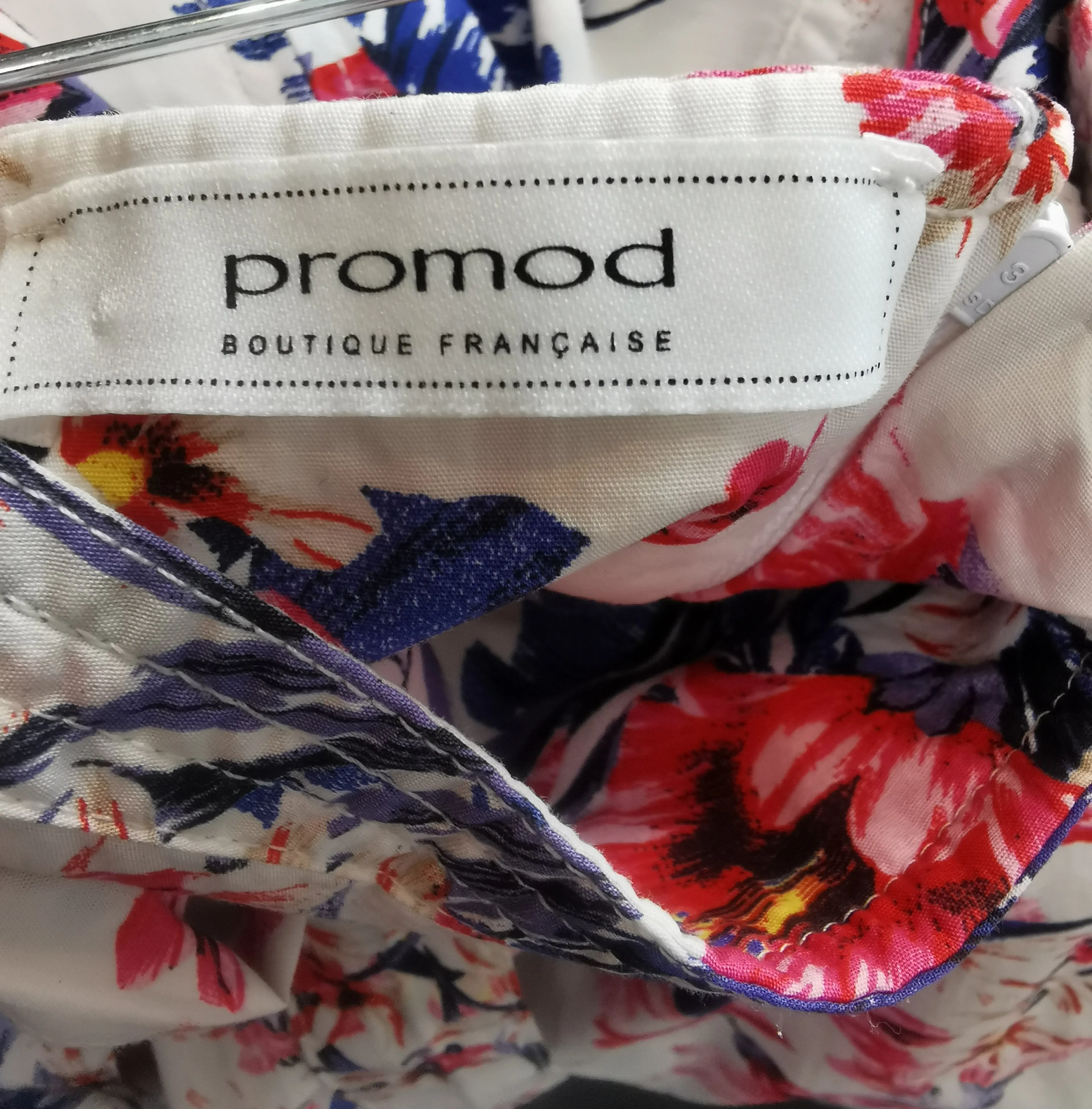 WOMENS SIZE 3 / 5 - PROMOD European Fashion Boutique, Floral Midi Skirt EUC B44