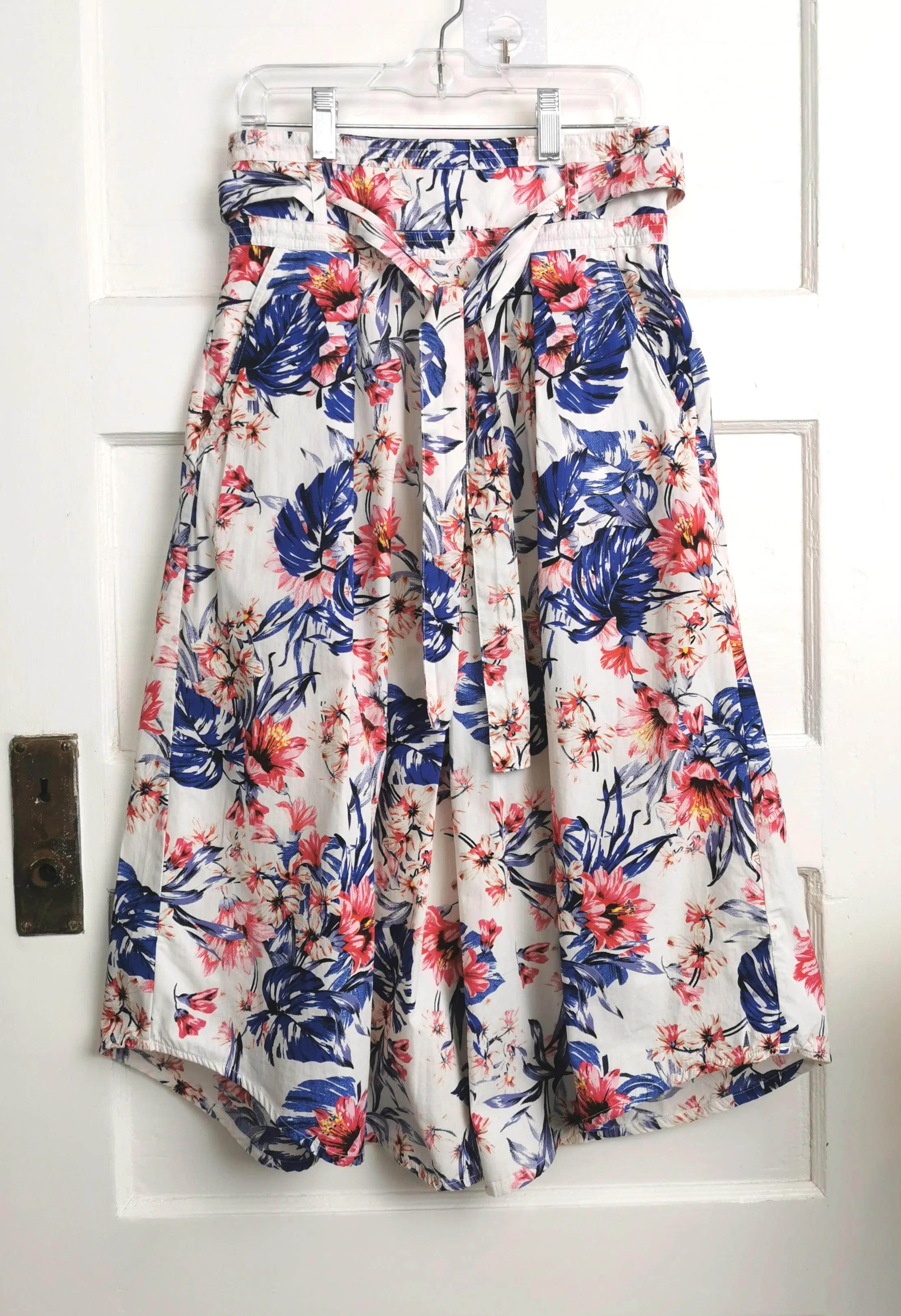 WOMENS SIZE 3 / 5 - PROMOD European Fashion Boutique, Floral Midi Skirt EUC B44